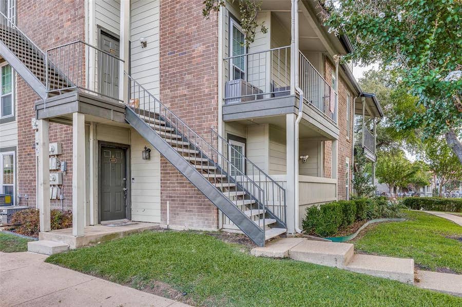 Property photo for 5981 Arapaho Road, #403, Dallas, TX