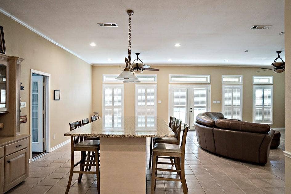 1111 Lonnie Drive, Athens, TX 75751