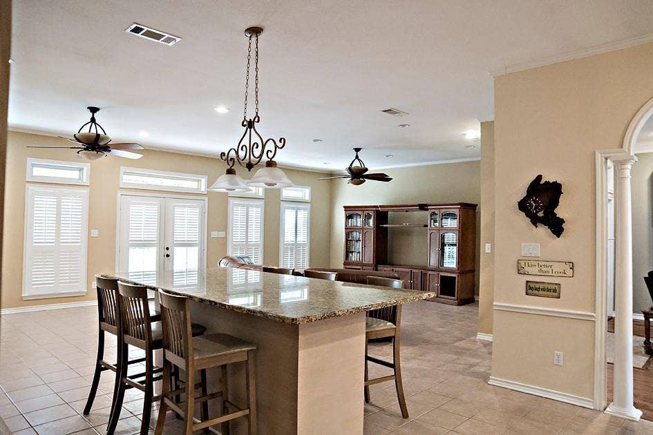 1111 Lonnie Drive, Athens, TX 75751