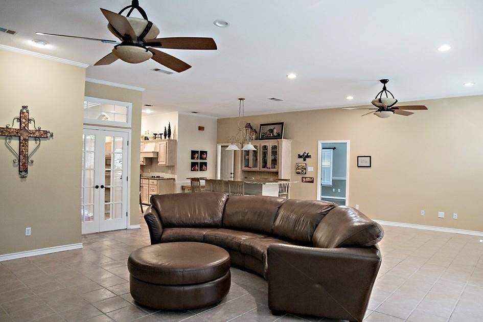 1111 Lonnie Drive, Athens, TX 75751