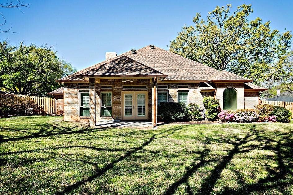 1111 Lonnie Drive, Athens, TX 75751