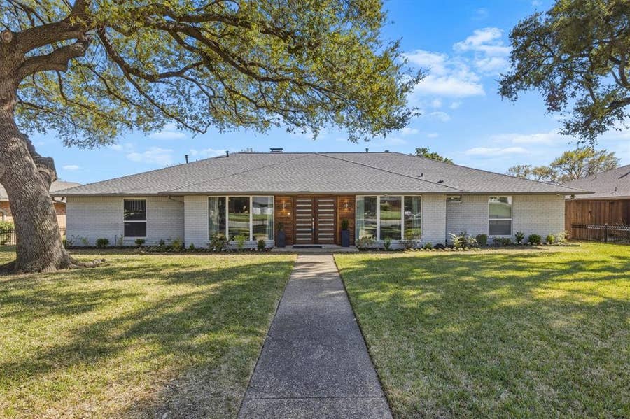 Property photo for 7724 Meadowhaven Drive, Dallas, TX