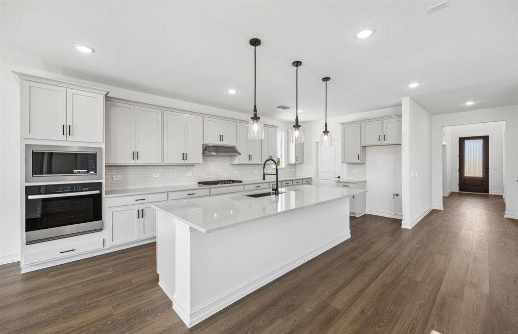 Beautiful open concept kitchen