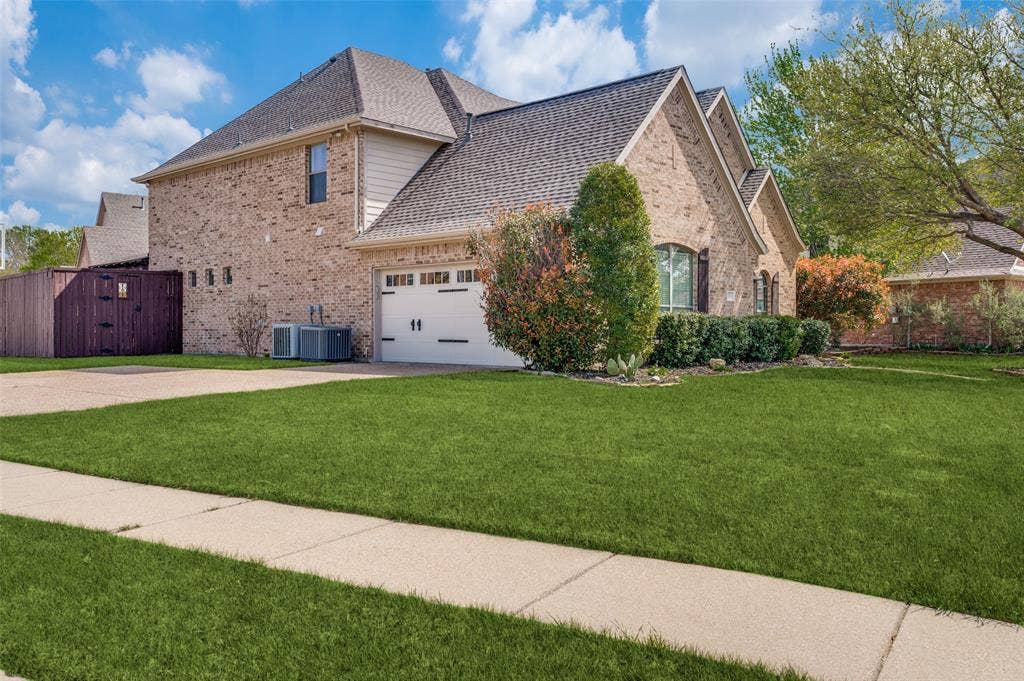 159 Courtney Bay Lane, Argyle, TX 76226 Grass has been digitally enhanced
