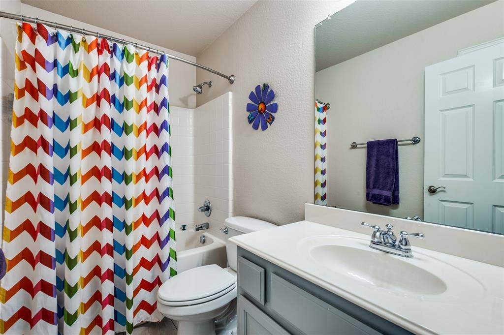 159 Courtney Bay Lane, Argyle, TX 76226 159 Courtney Bay Lane, Argyle, TX 76226