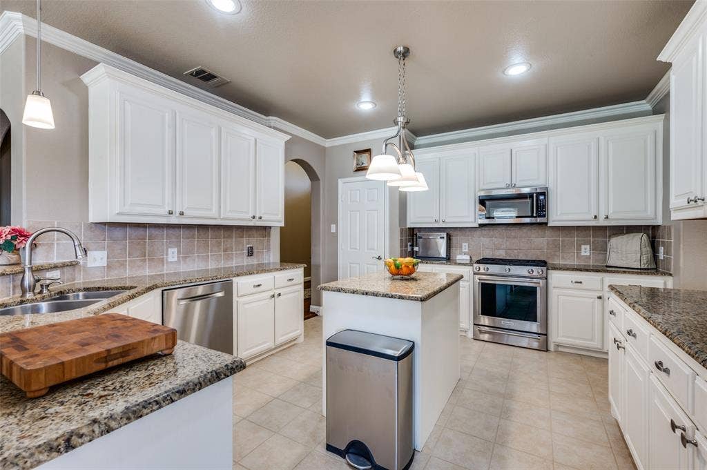 159 Courtney Bay Lane, Argyle, TX 76226 159 Courtney Bay Lane, Argyle, TX 76226