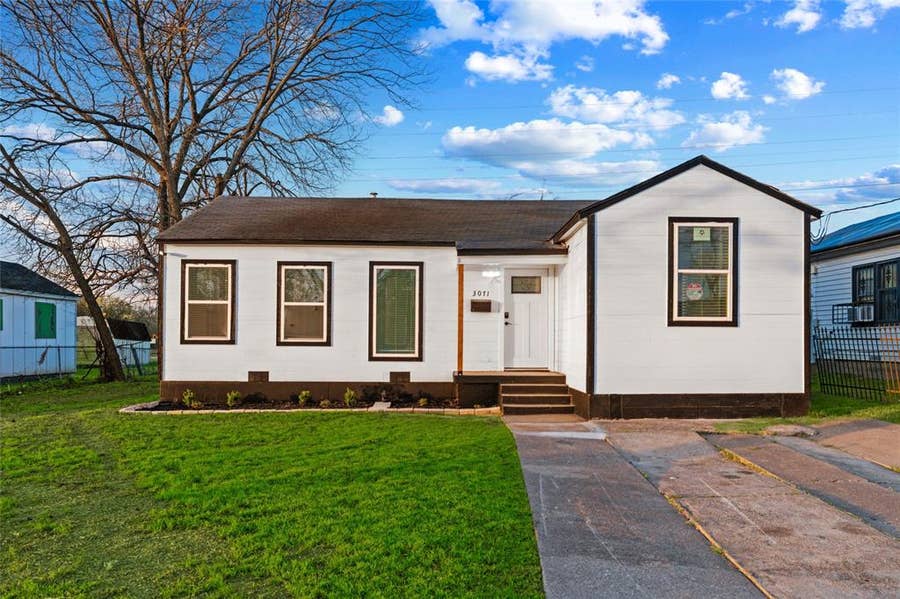Property photo for 3071 Sunnyvale Street, Dallas, TX