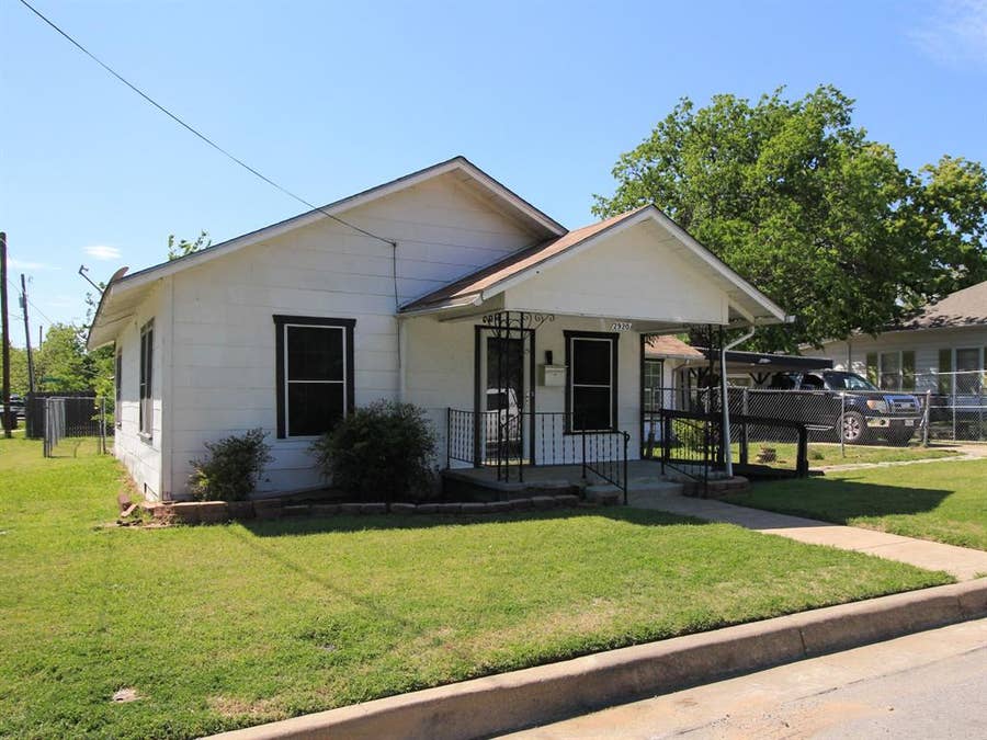 Property photo for 2920 Major Street, Fort Worth, TX