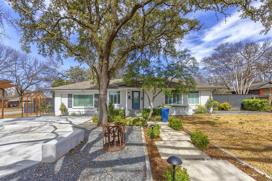 Property photo for 1812 Carol Street, McKinney, TX