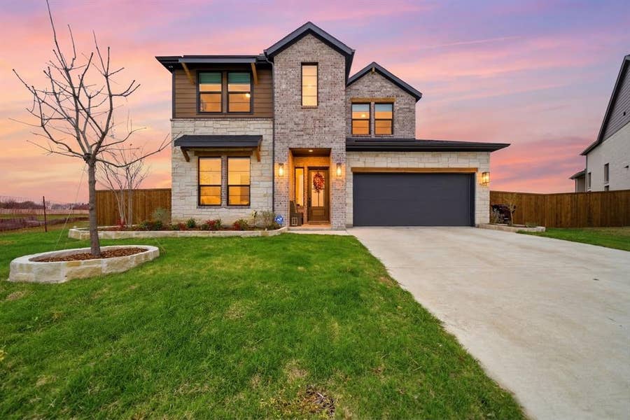 Property photo for 3332 Steer Trail, Royse City, TX