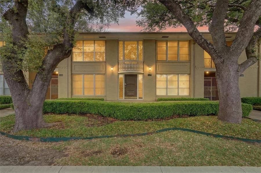 Property photo for 11150 Valleydale Drive, #D, Dallas, TX