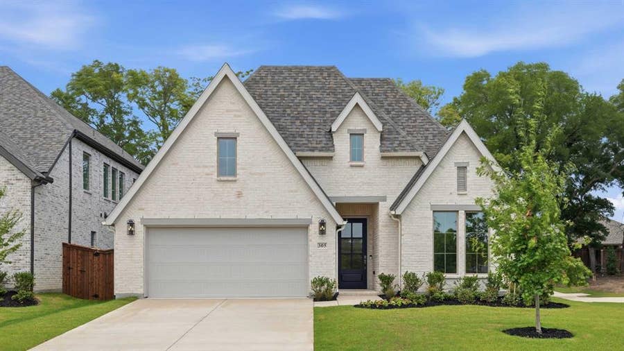 Property photo for 305 Spruce Brook Drive, McKinney, TX