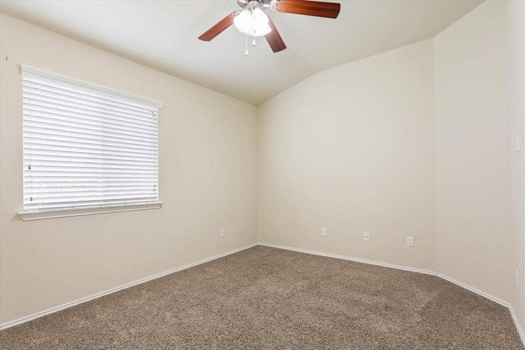 9448 Centennial Drive, Waco, TX 76708 9448 Centennial Drive, Waco, TX 76708