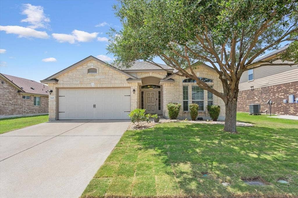 9448 Centennial Drive, Waco, TX 76708 9448 Centennial Drive, Waco, TX 76708