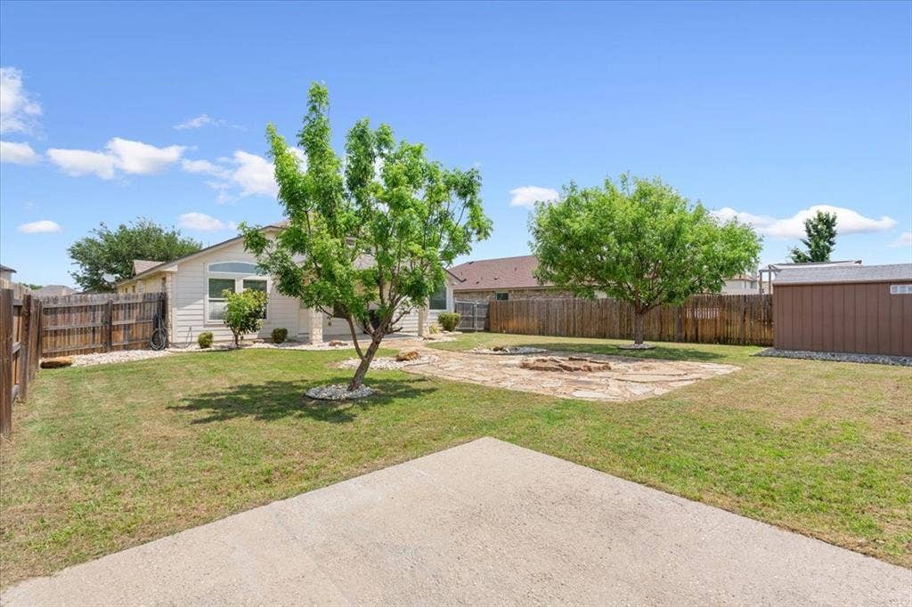 9448 Centennial Drive, Waco, TX 76708 9448 Centennial Drive, Waco, TX 76708