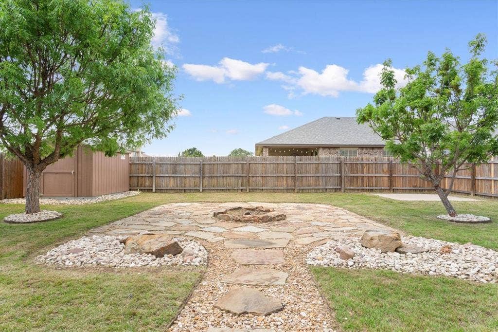 9448 Centennial Drive, Waco, TX 76708 9448 Centennial Drive, Waco, TX 76708