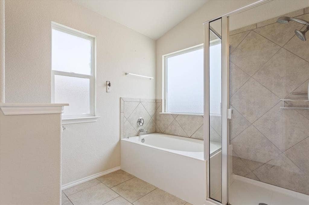 9448 Centennial Drive, Waco, TX 76708 9448 Centennial Drive, Waco, TX 76708