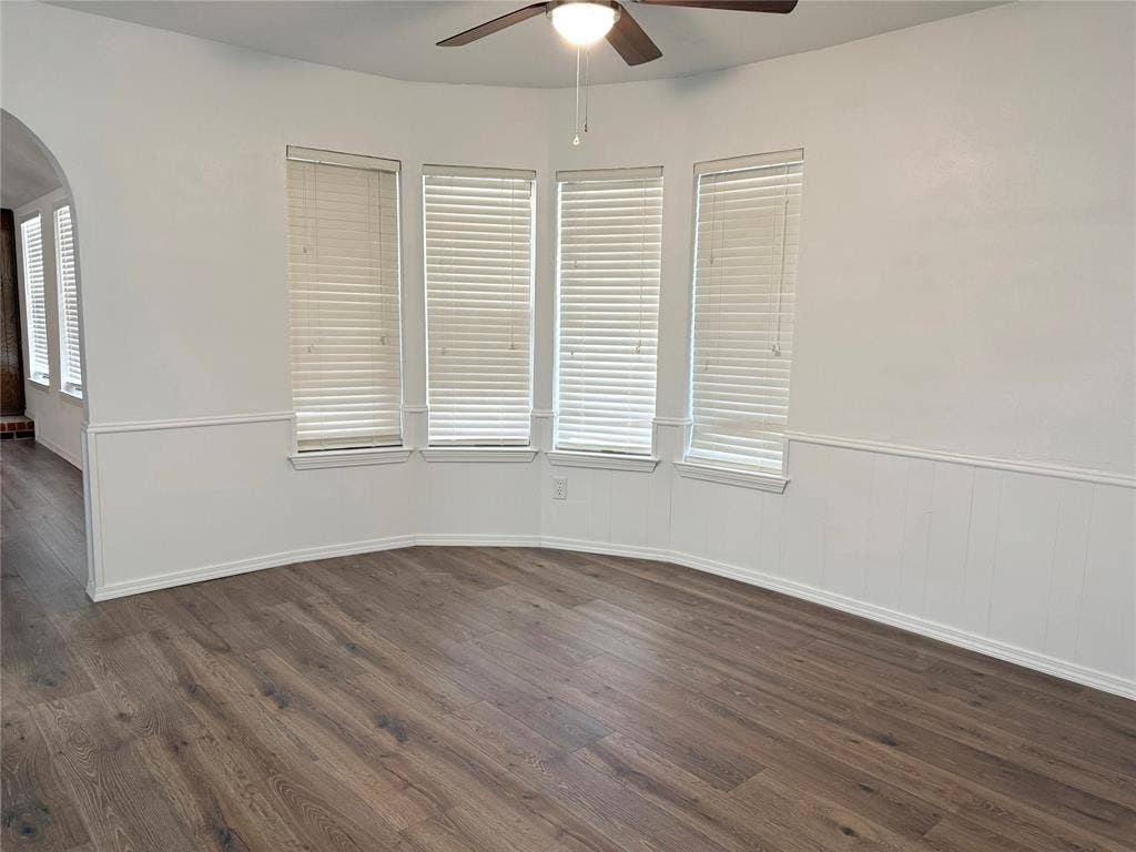 520 Baker Drive, Hurst, TX 76054 520 Baker Drive, Hurst, TX 76054
