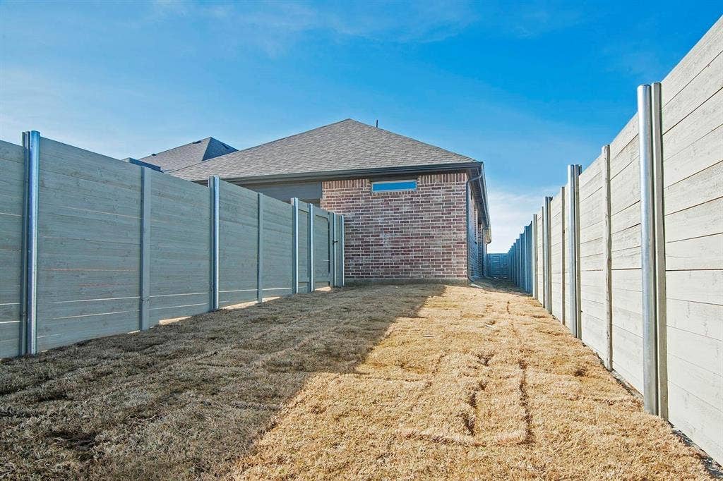 816 Trailside Lane, Argyle, TX 76226