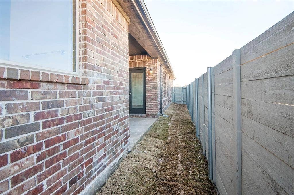 816 Trailside Lane, Argyle, TX 76226