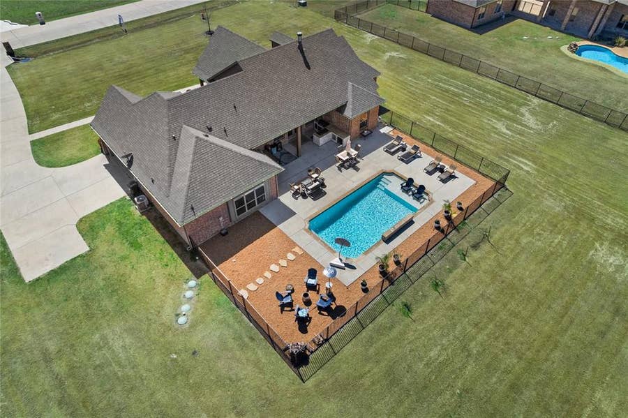 Property photo for 4421 Lake Breeze Drive, McKinney, TX
