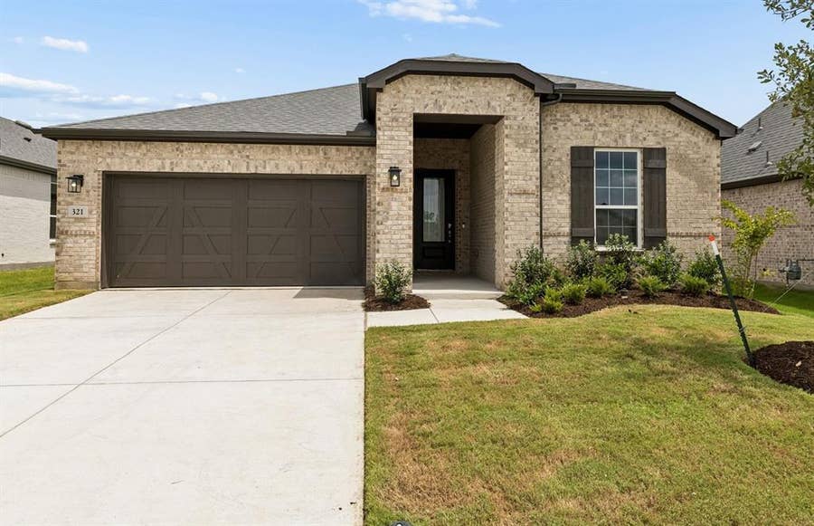 Property photo for 321 Cloverdale Lane, McKinney, TX