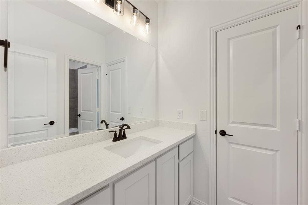 208 Sweetwater Drive, Commerce, TX 75428 208 Sweetwater Drive, Commerce, TX 75428