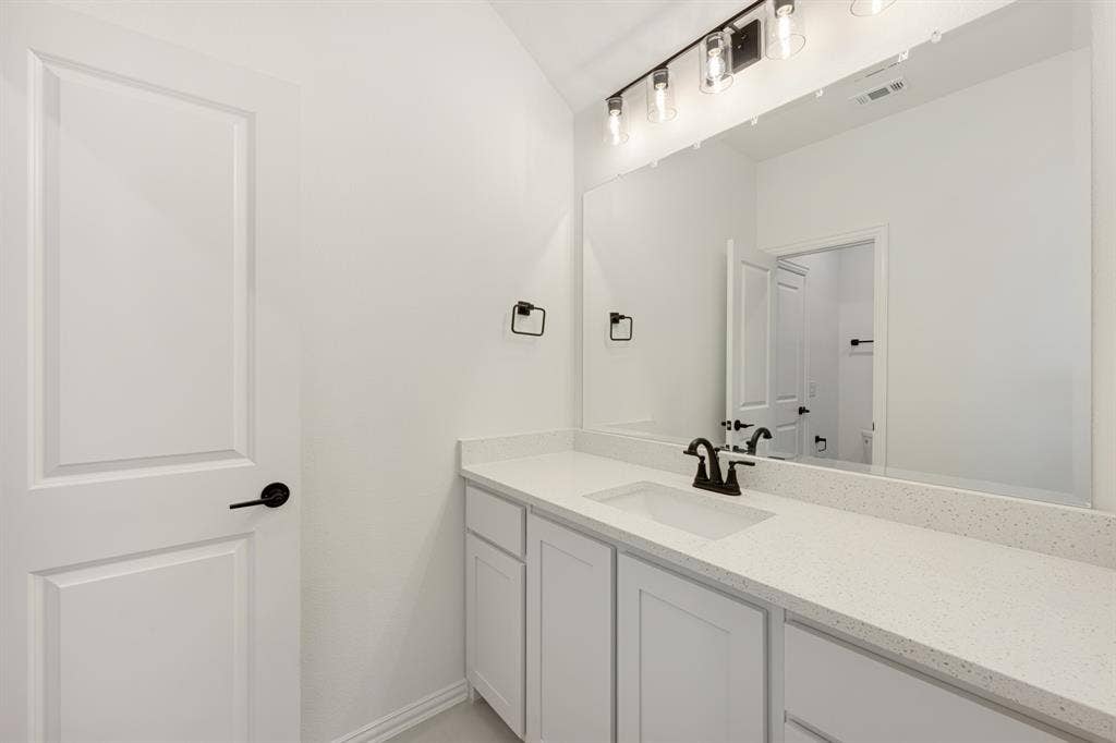 208 Sweetwater Drive, Commerce, TX 75428 208 Sweetwater Drive, Commerce, TX 75428
