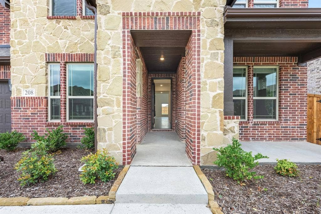 208 Sweetwater Drive, Commerce, TX 75428 208 Sweetwater Drive, Commerce, TX 75428