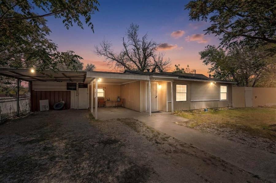 Property photo for 712 Hodgson Street, Fort Worth, TX