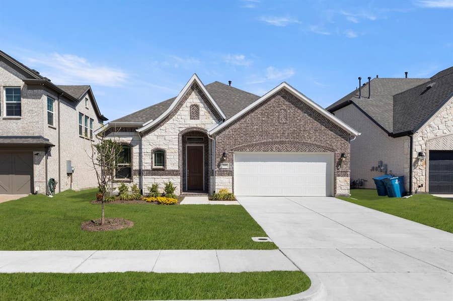 Property photo for 3800 Lochwood Drive, Rowlett, TX