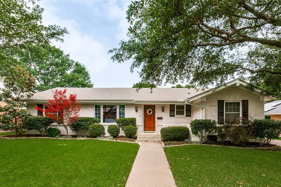 Property photo for 6935 Kingsbury Drive, Dallas, TX