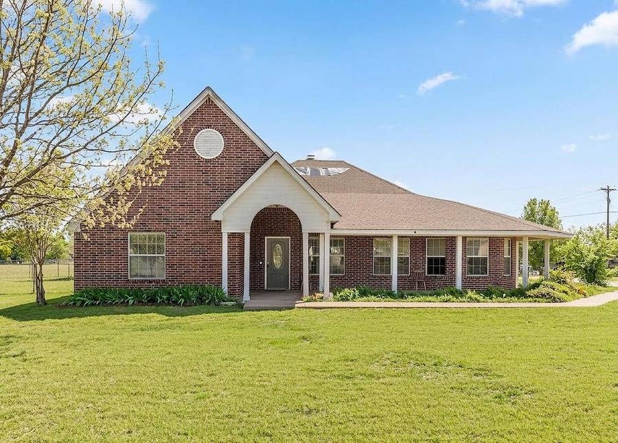 Property photo for 12338 Park Ridge Trail, Fort Worth, TX