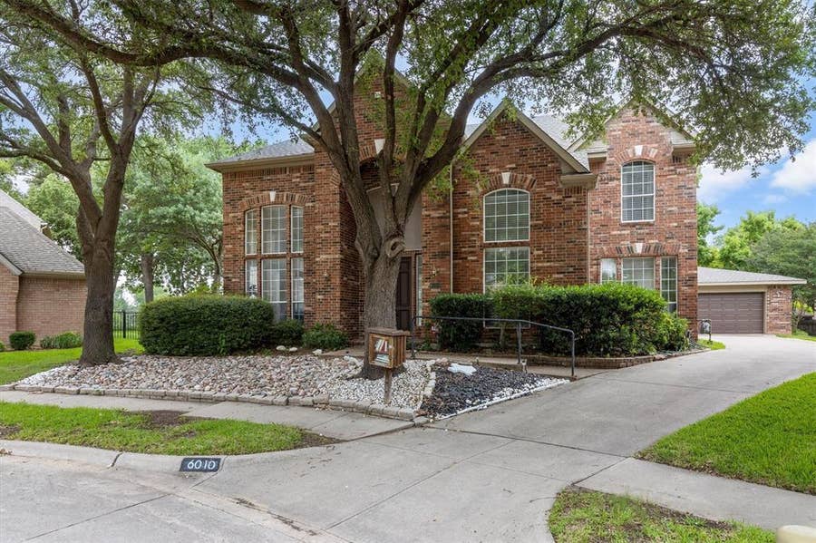 Property photo for 6010 Troon Circle, Garland, TX