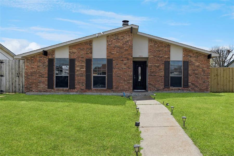 Property photo for 1905 Montana Trail, Grand Prairie, TX