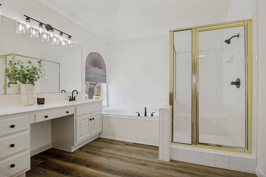 4405 Courtney Lane, Richardson, TX 75082 4405 Courtney Lane, Richardson, TX 75082