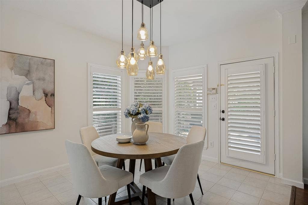 4405 Courtney Lane, Richardson, TX 75082 4405 Courtney Lane, Richardson, TX 75082