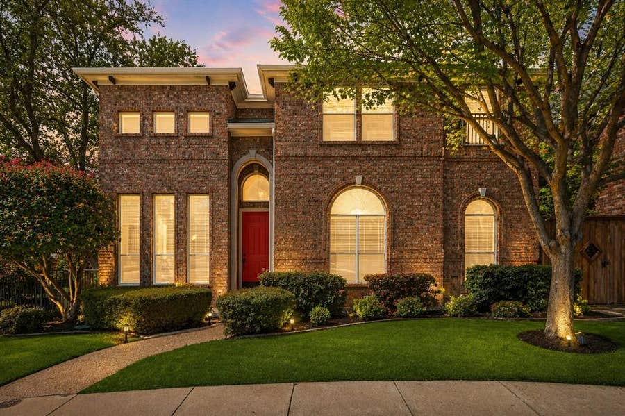 Property photo for 3301 Ricci Lane, Irving, TX