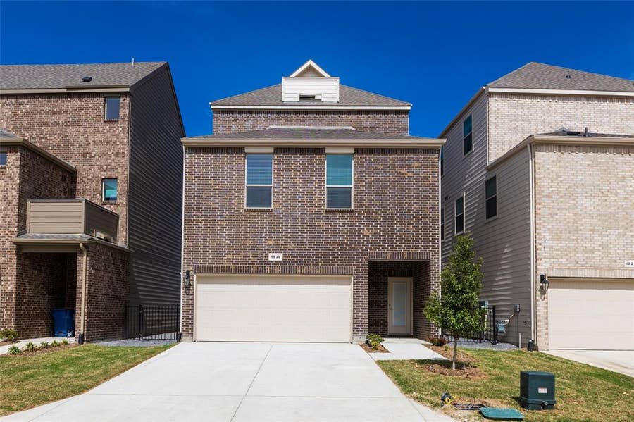 Property photo for 1530 Lake District Drive, Allen, TX