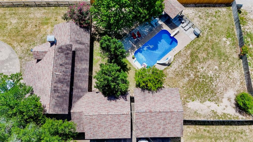 2382 Crystal Drive, Athens, TX 75752 View from above of property with a pool
