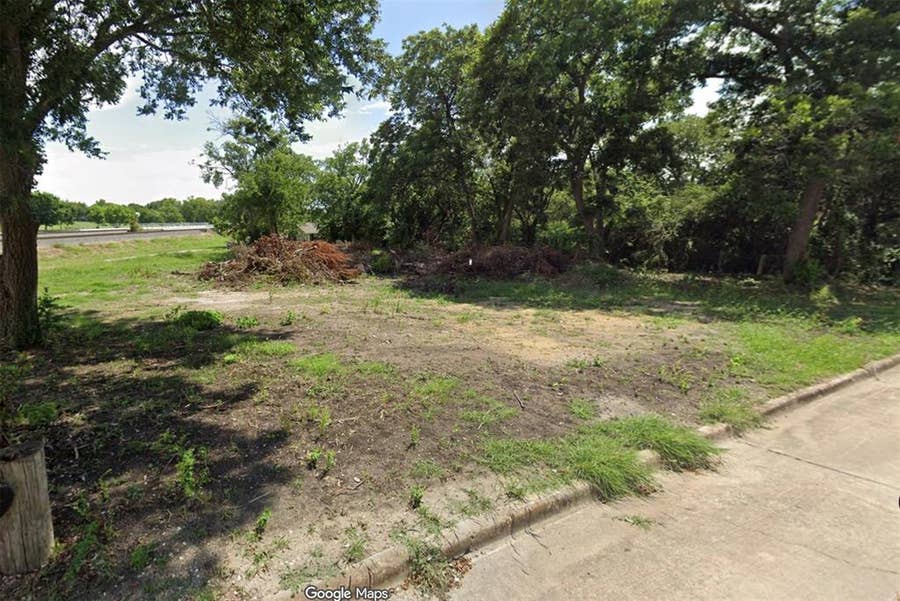 Property photo for 201 Neathery Street, Farmersville, TX