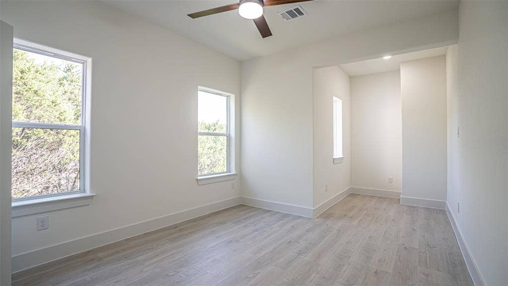 5634 Barkridge Drive, Granbury, TX 76048