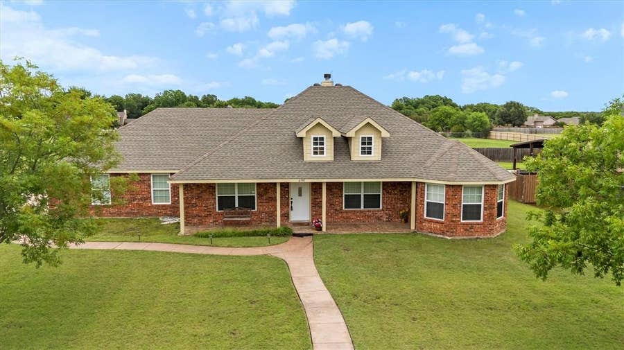 Property photo for 6581 Meadow Ridge Circle, Nevada, TX