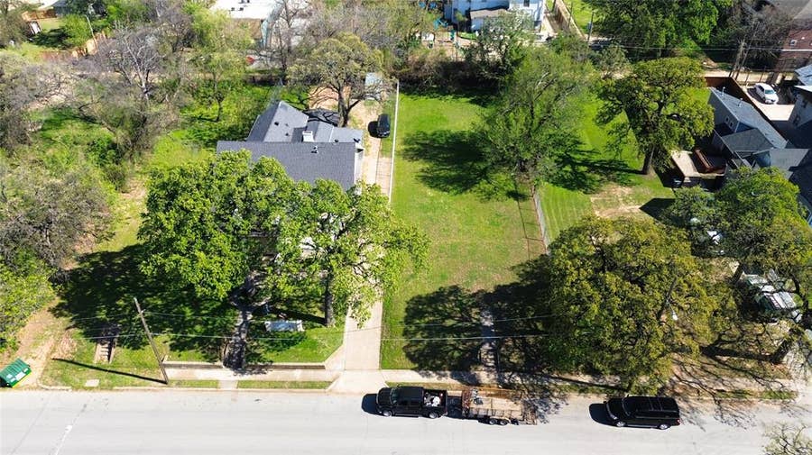 Property photo for 1830 Park Row Avenue, Dallas, TX