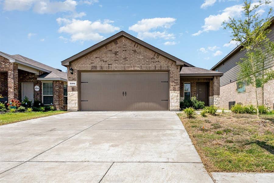 Property photo for 2104 Bailer Way, Royse City, TX