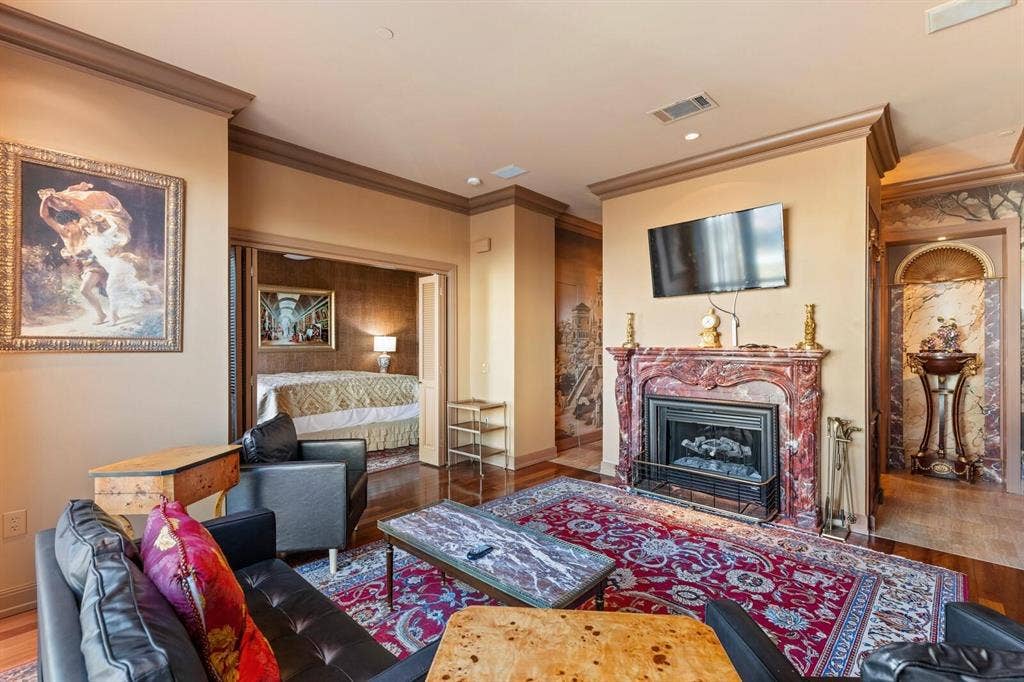 5320 E Mockingbird Lane, #L302, Dallas, TX 75206 5320 E Mockingbird Lane, #L302, Dallas, TX 75206