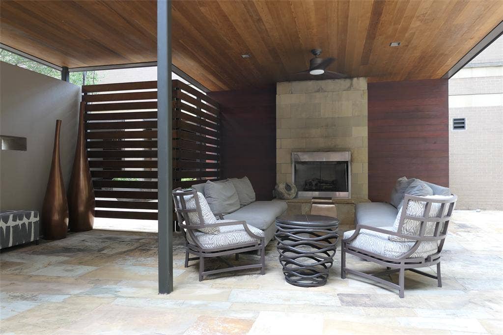 5320 E Mockingbird Lane, #L302, Dallas, TX 75206 5320 E Mockingbird Lane, #L302, Dallas, TX 75206