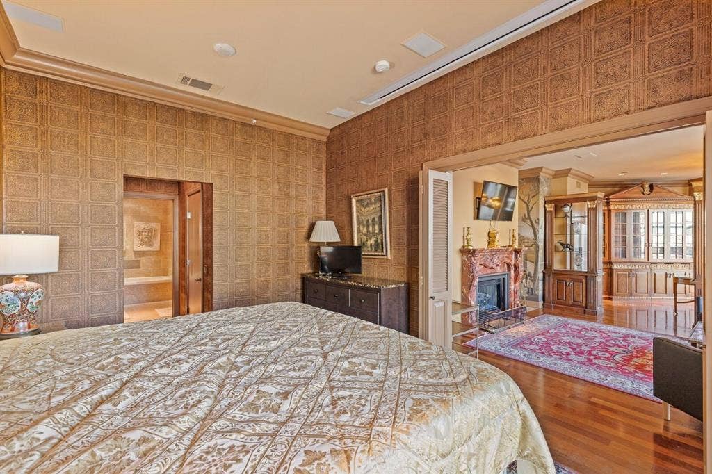 5320 E Mockingbird Lane, #L302, Dallas, TX 75206 5320 E Mockingbird Lane, #L302, Dallas, TX 75206