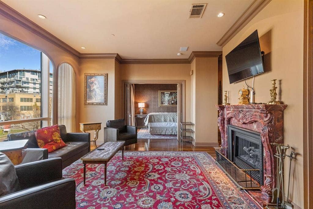 5320 E Mockingbird Lane, #L302, Dallas, TX 75206 5320 E Mockingbird Lane, #L302, Dallas, TX 75206
