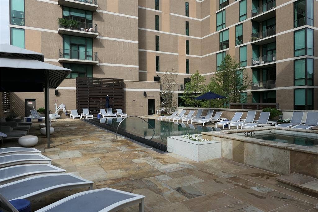 5320 E Mockingbird Lane, #L302, Dallas, TX 75206 5320 E Mockingbird Lane, #L302, Dallas, TX 75206